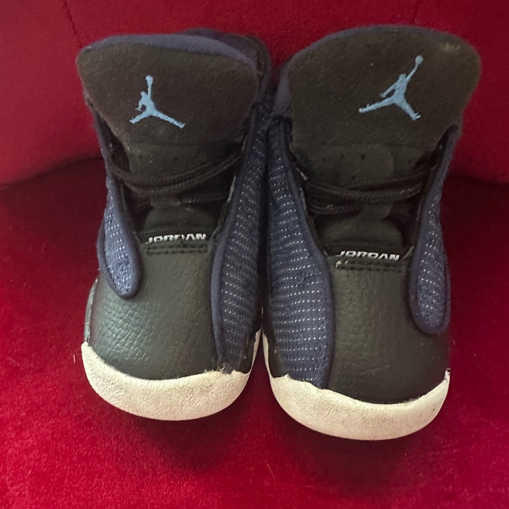 Jordan Kids Sneakers in Black and Navy
